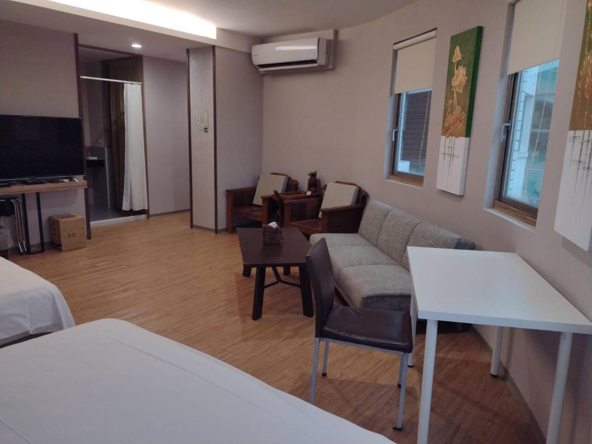 מלון אנפינג Tainan Julie'S Garden 峰情文旅 מראה חיצוני תמונה