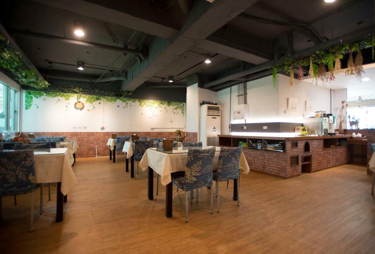 מלון אנפינג Tainan Julie'S Garden 峰情文旅 מראה חיצוני תמונה